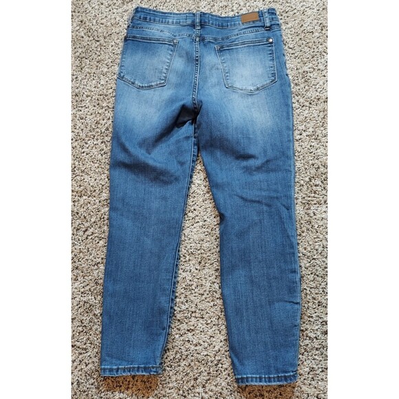 Judy Blue Jeans Women's Size 30 Light Wash Denim Relaxed Fit Stretch Distressed - Picture 6 of 9